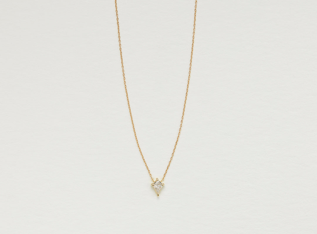 S2201／カイトカットダイヤモンド／ダイヤモンドネックレス – ESTHER