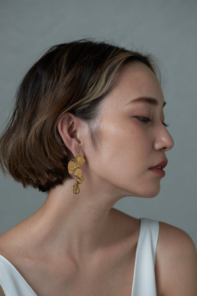 ESTHER シングルイヤリング シングルピアス